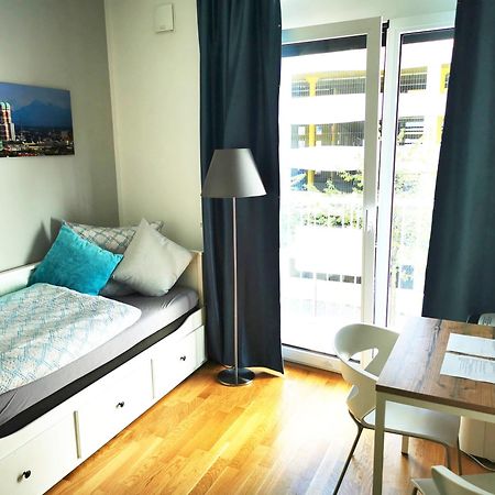Top-Apartment A.D. Messe มิวนิก ภายนอก รูปภาพ